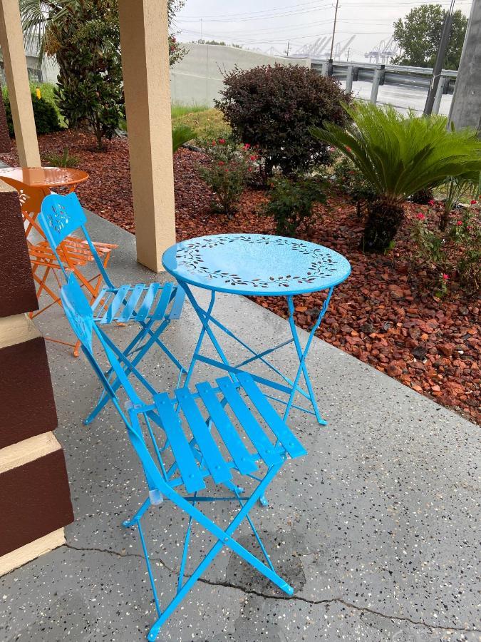 Savannah Inn And Suites Savannah Port Area Port Wentworth Exterior foto