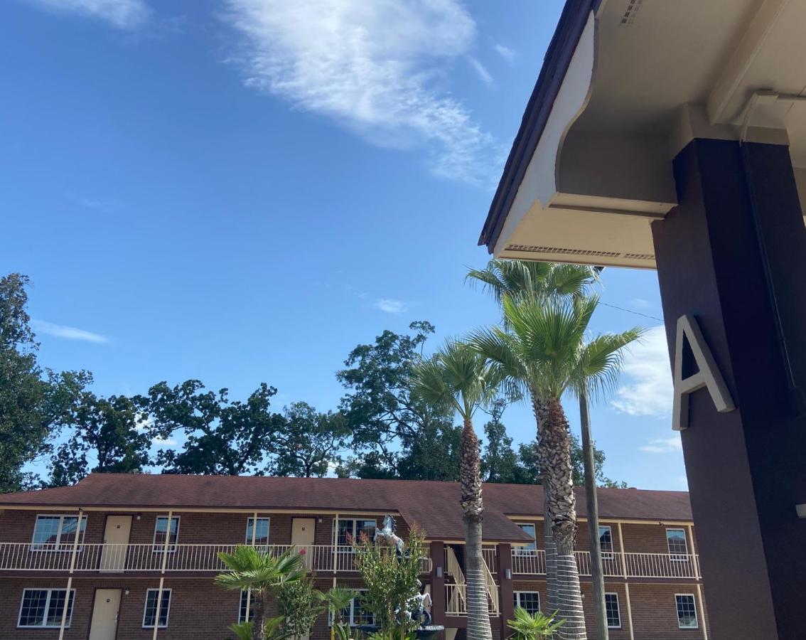 Savannah Inn And Suites Savannah Port Area Port Wentworth Exterior foto